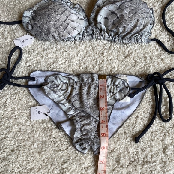 Animal Print Cheeky Scrunch butt Bikini Size Medium NWT - Picture 10 of 11